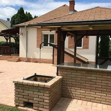 Kis Bogracs Vendeghaz * Σίοφοκ