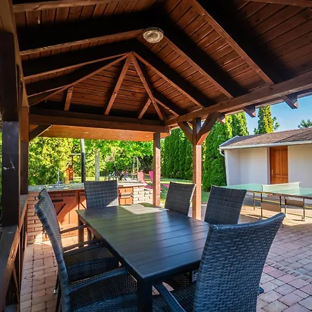 Kis Bogracs Vendeghaz Holiday home Siofok